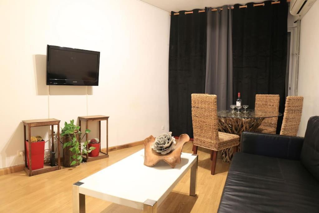Apartment One Bedroom In Eixample ! *