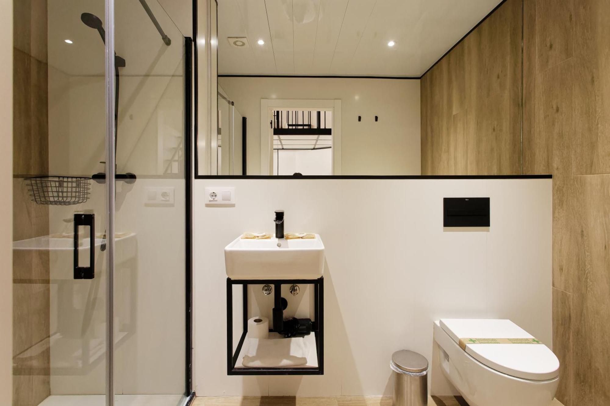Barna House Hotel 3*
