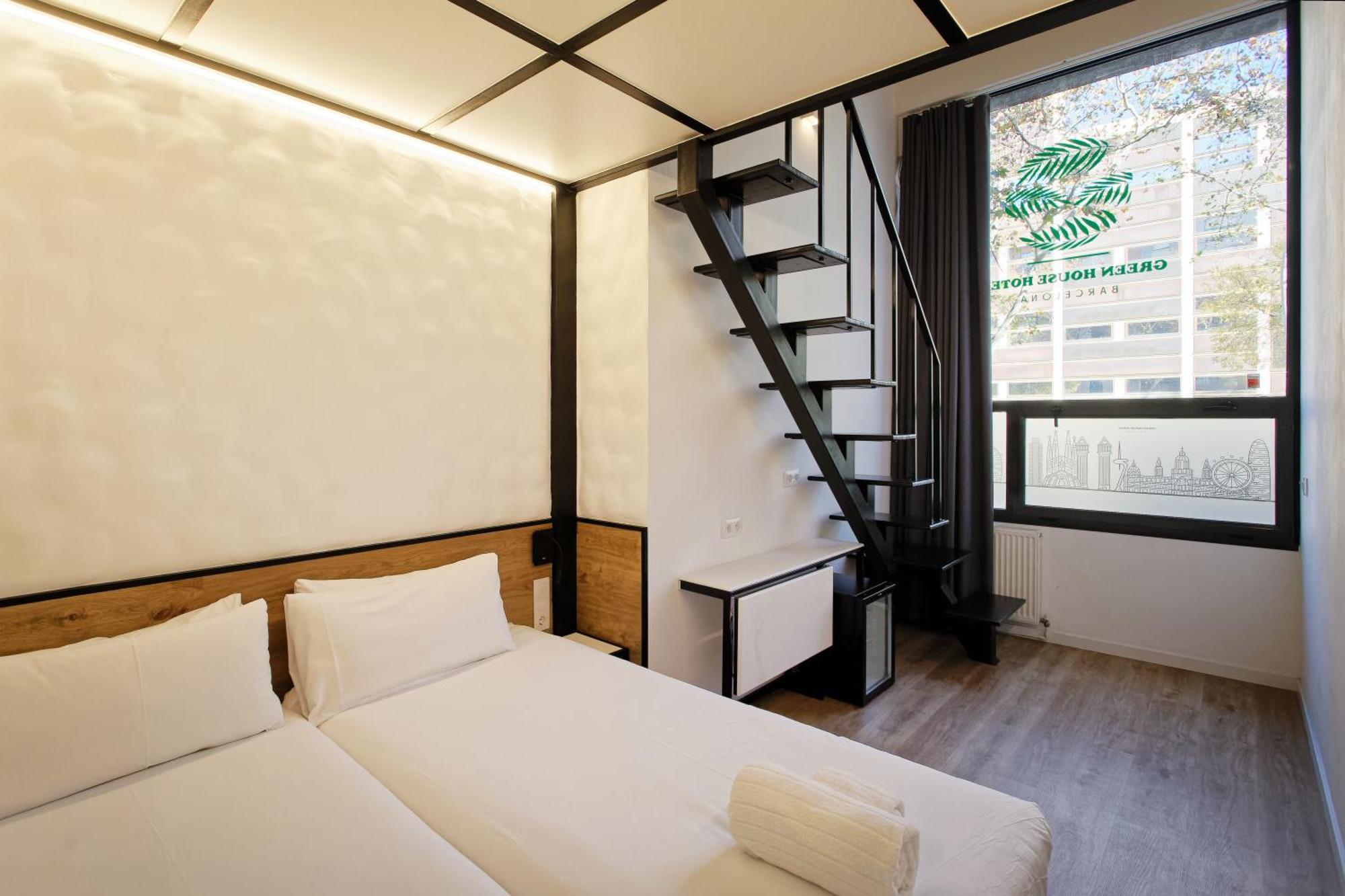 Barna House Hotel 3*