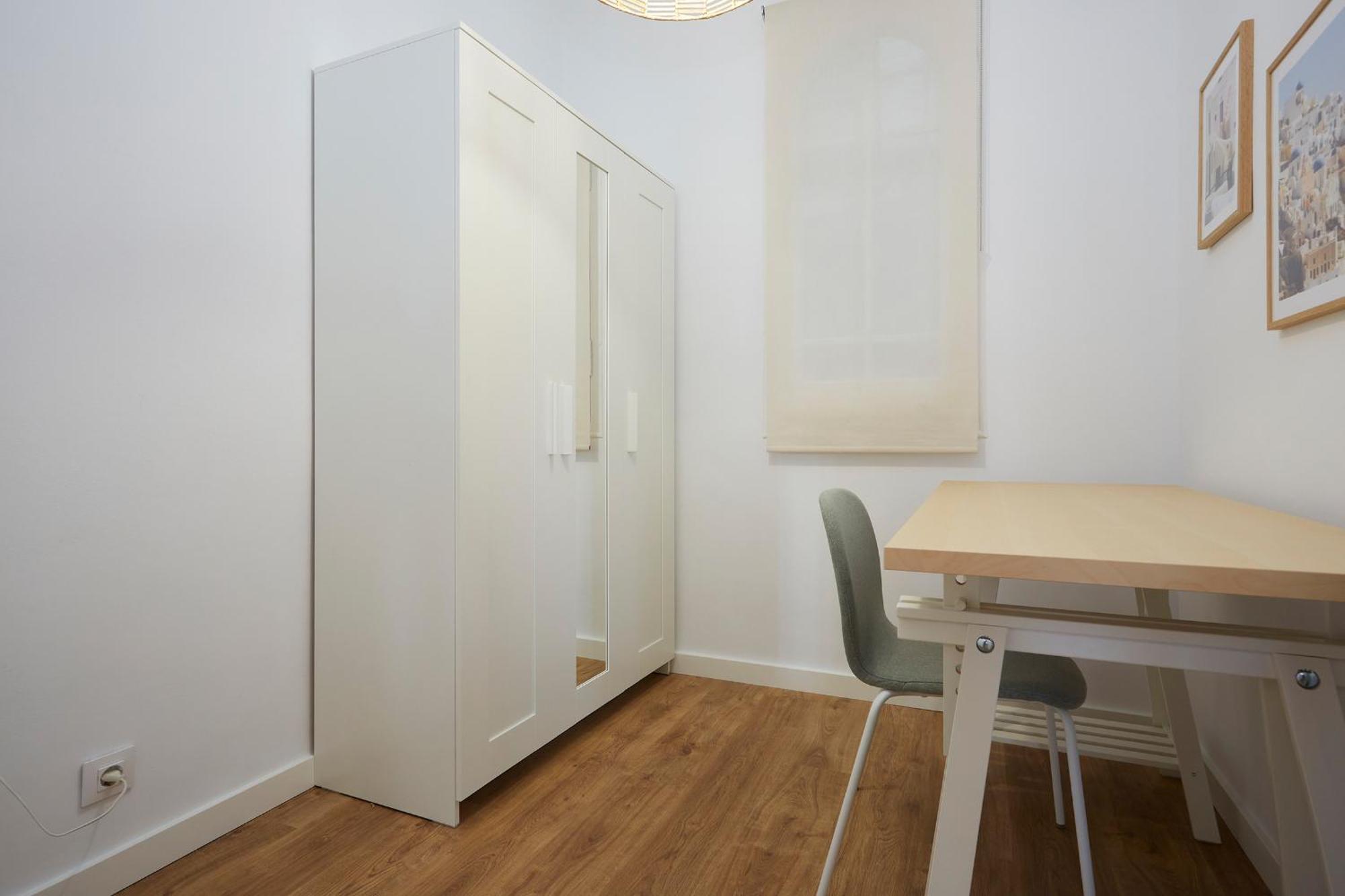 61par1014- Magnifico Recientemente Decorado En Poble Sec Appartement