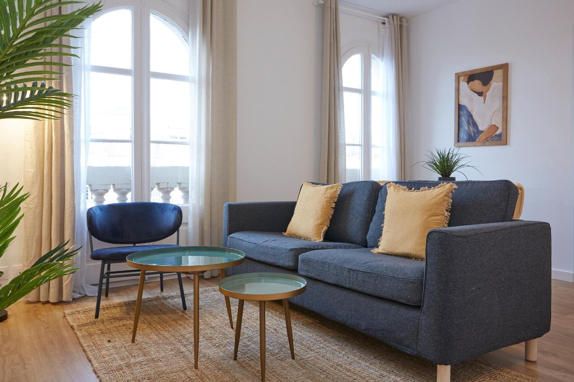 61par1014- Magnifico Recientemente Decorado En Poble Sec Appartement Barcelone