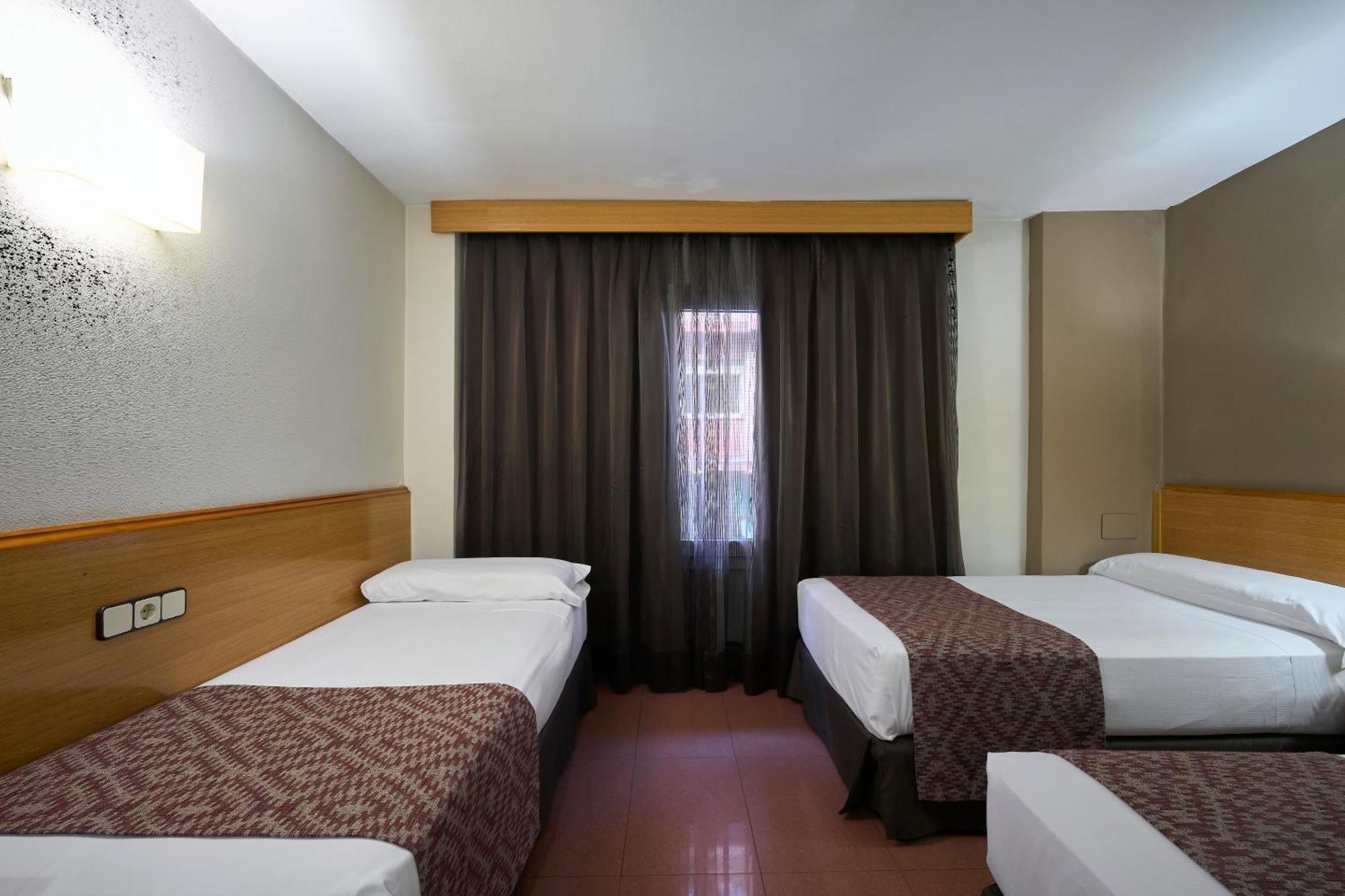 Hotel Catalonia Park Gueell
