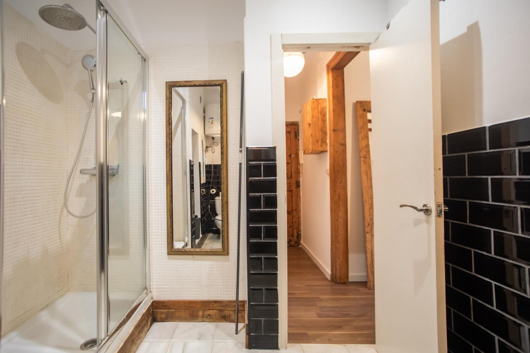32ros1063- Brand New 1 Bedroom Flat In Paralel Appartement *