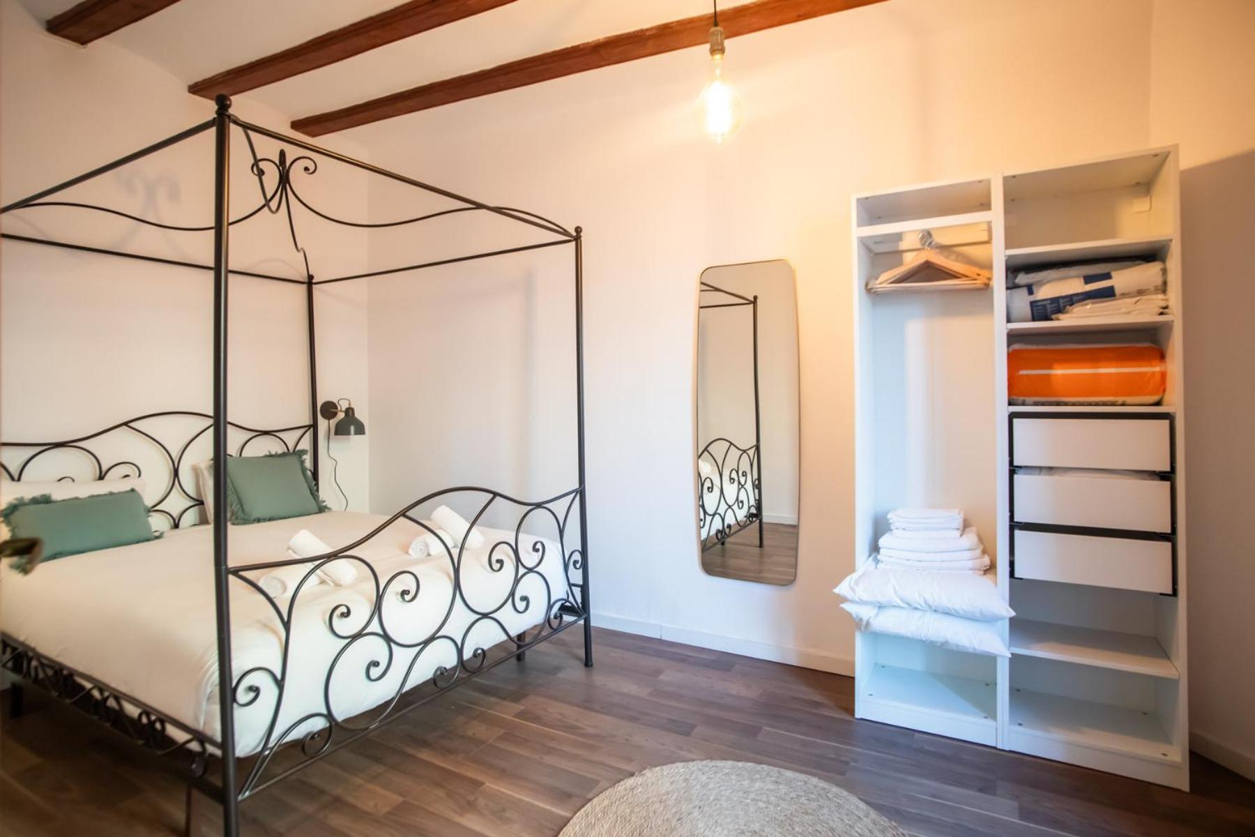 32ros1063- Brand New 1 Bedroom Flat In Paralel Appartement Barcelone