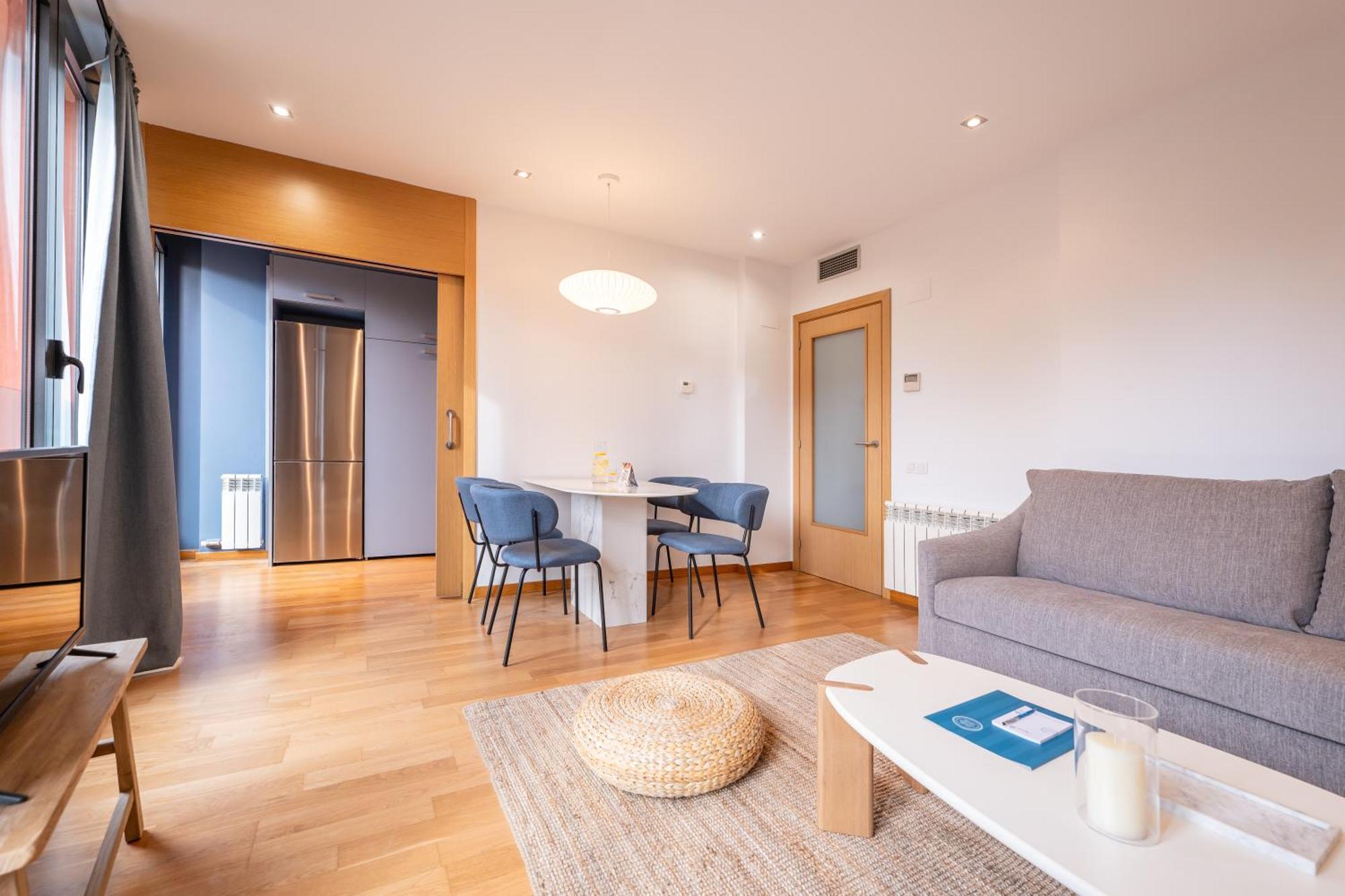 Sweett - Jardinets Apartamento