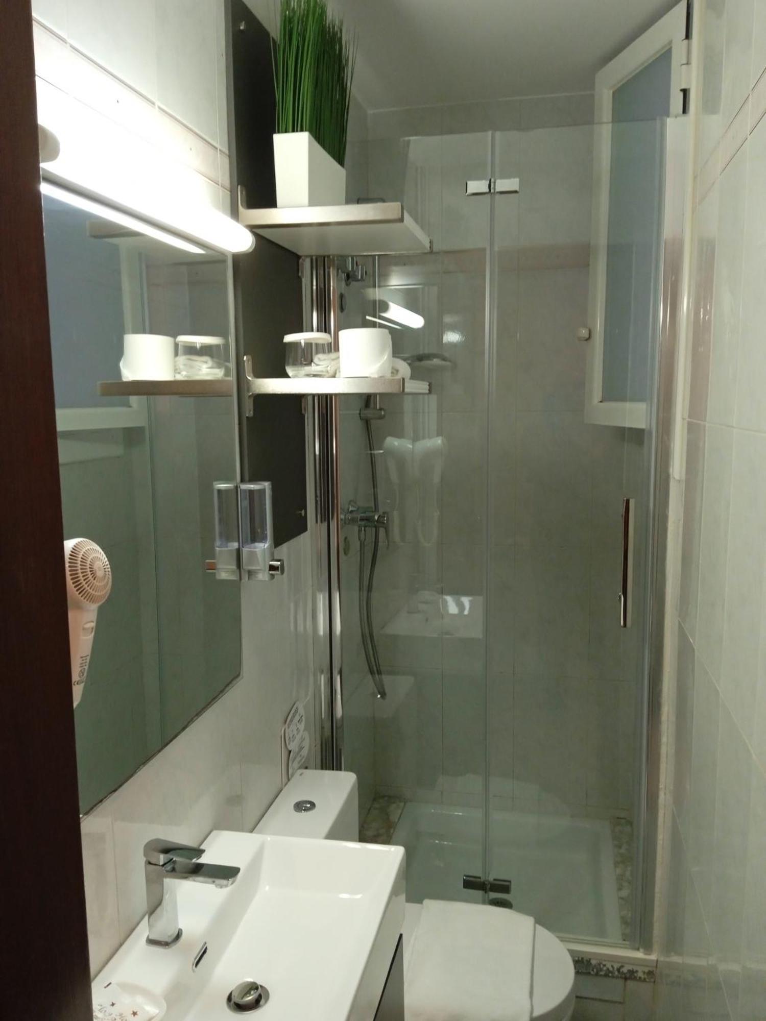 Guest house Iznajar 2*