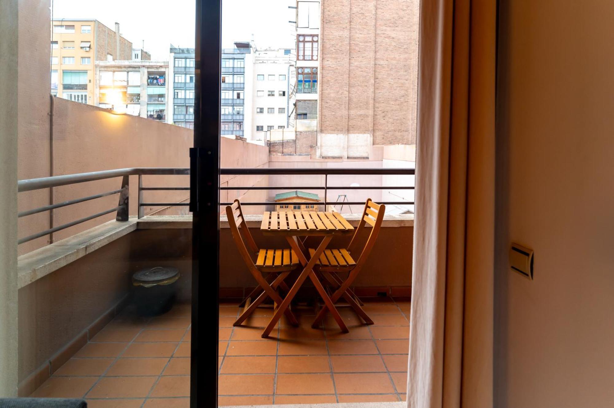 Apartment Comfy Downtown + Private Terrace
