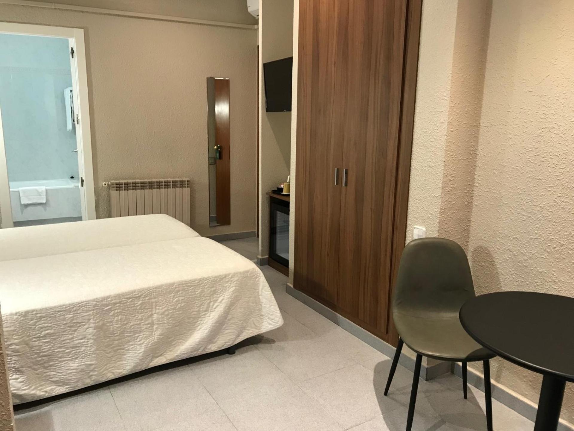 Guest house Iznajar 2*