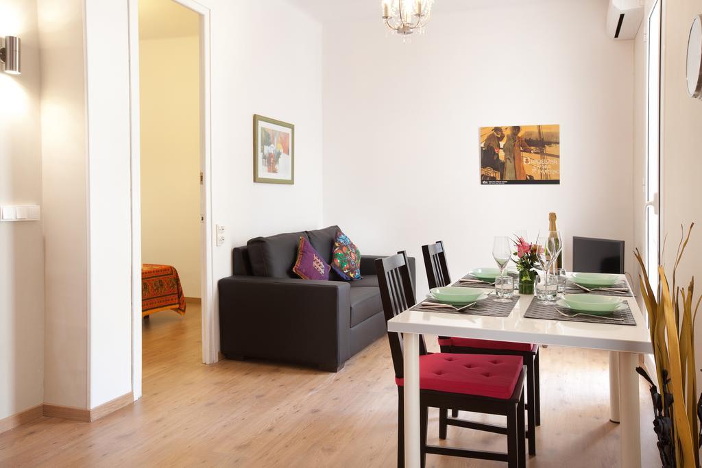 Apartment Centric El Molino Theater P1 *