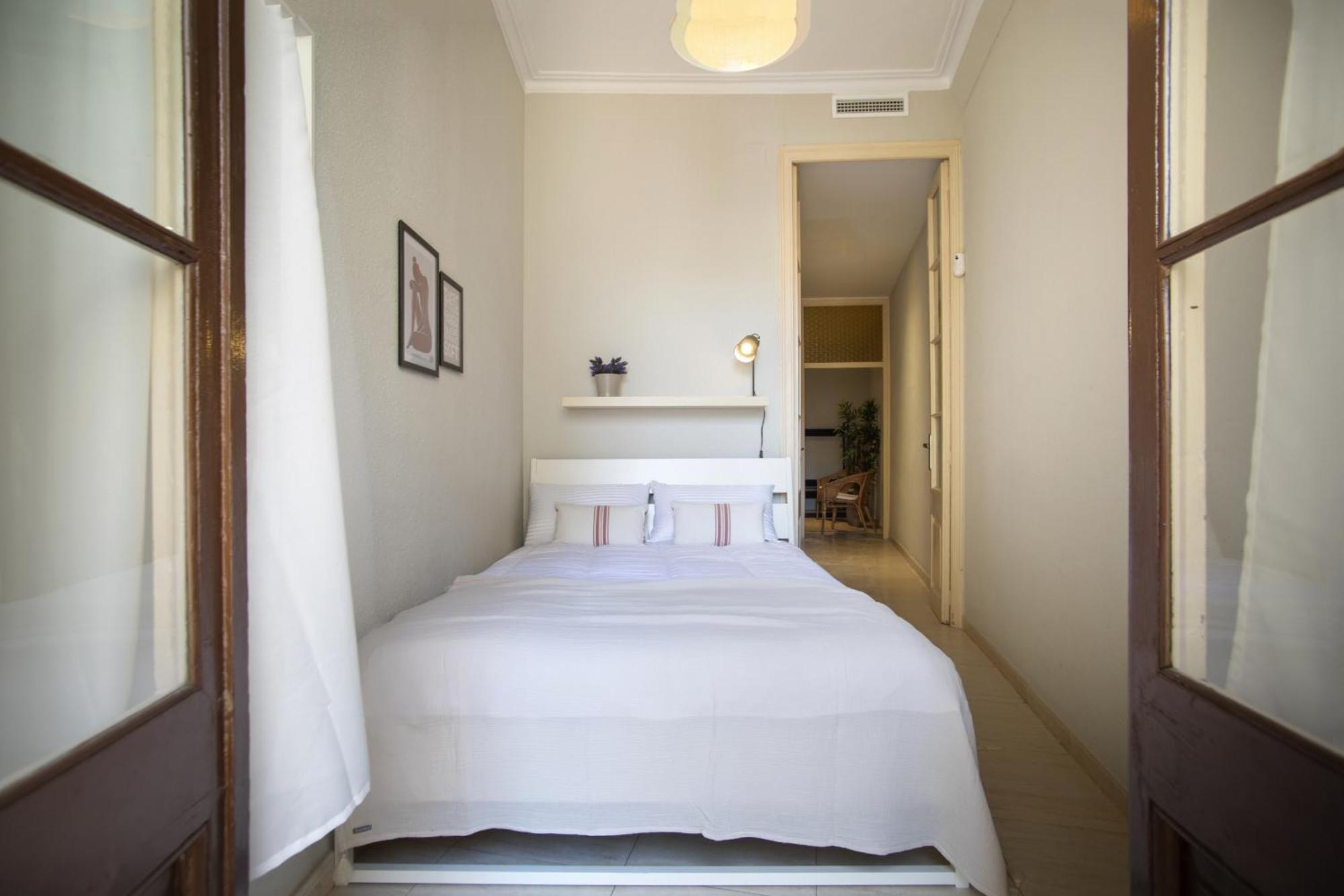 22man1017- Cute In Sant Antoni Apartment Barcelona
