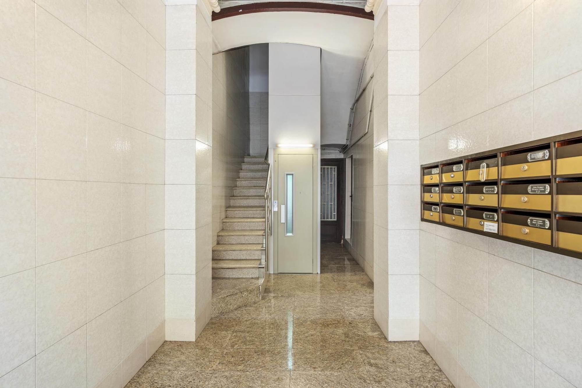 Fridaysflats, Sagrado Silencio - 3 Bdr Right By Sagrada Familia Apartamento *