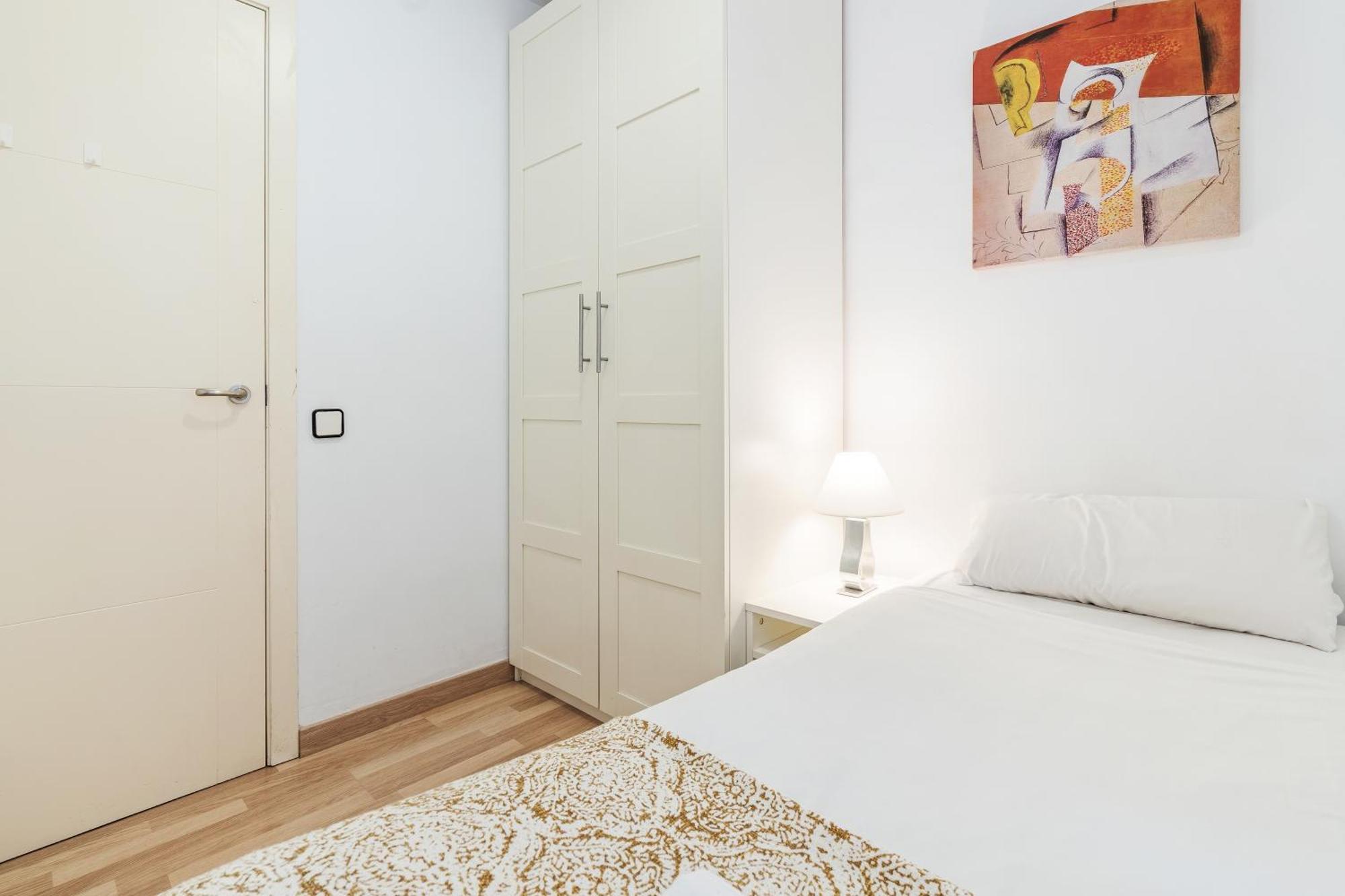 Apartamento Fridaysflats, Sagrado Silencio - 3 Bdr Right By Sagrada Familia *