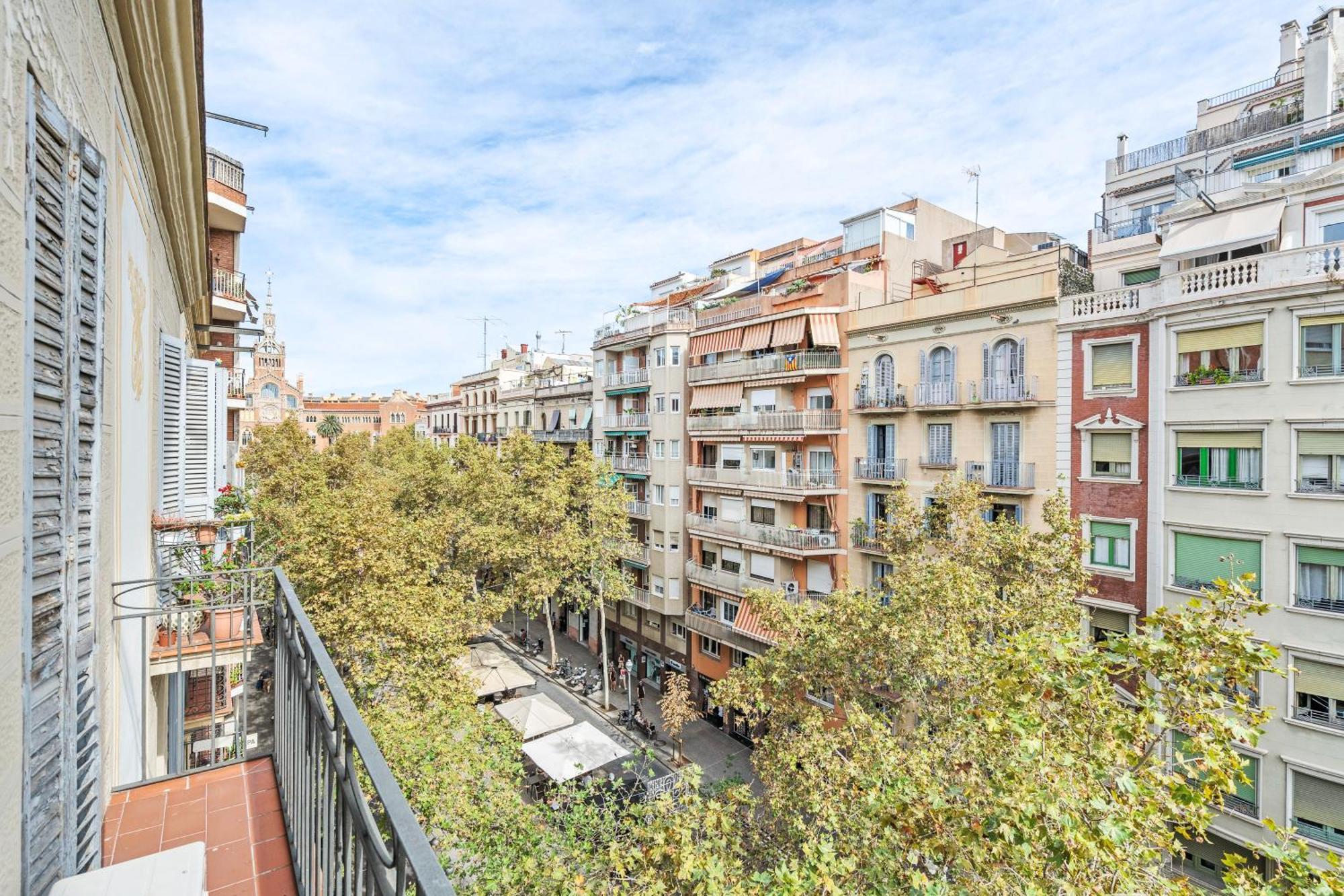 Fridaysflats, Sagrado Silencio - 3 Bdr Right By Sagrada Familia * Barcelona