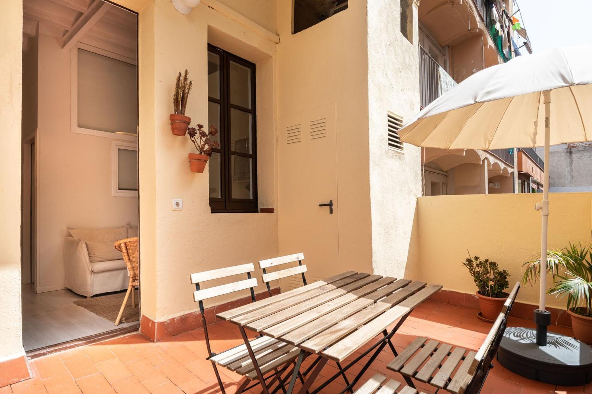 Apartment Terrace, Sun And Local Lifestyle In Gracia *