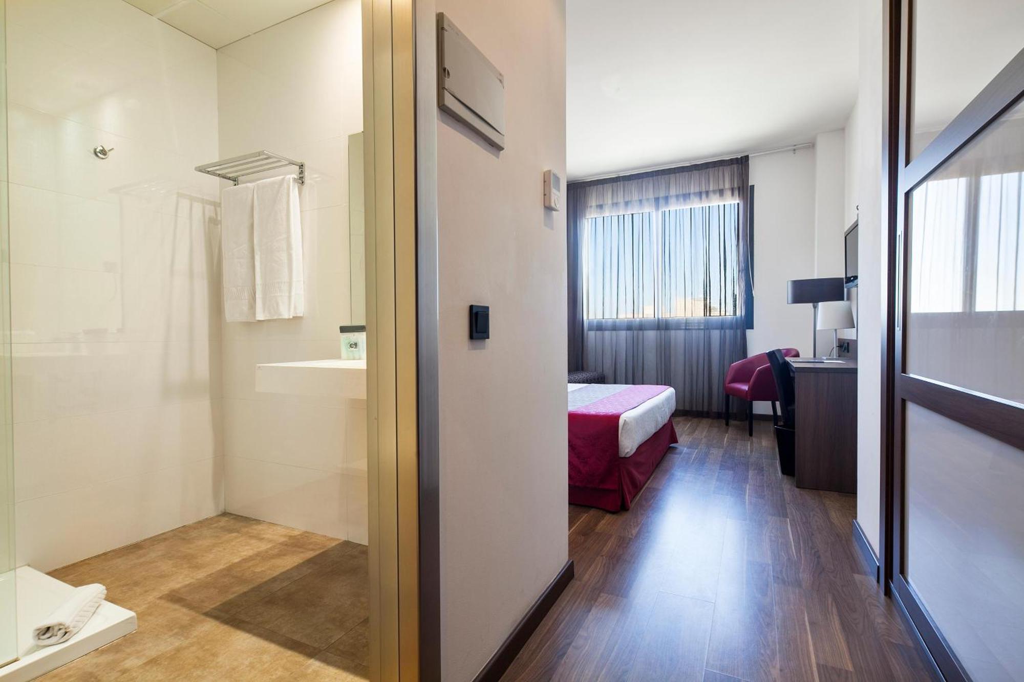Best 4 Hotel