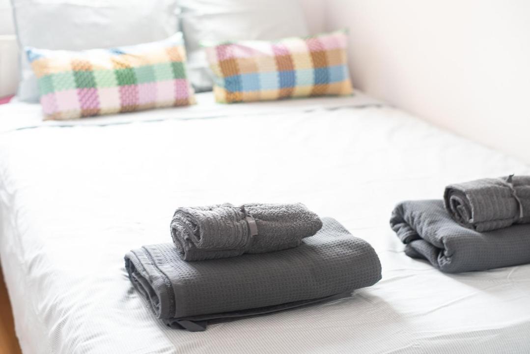 Hostel Traditional In Eixample Barcelona