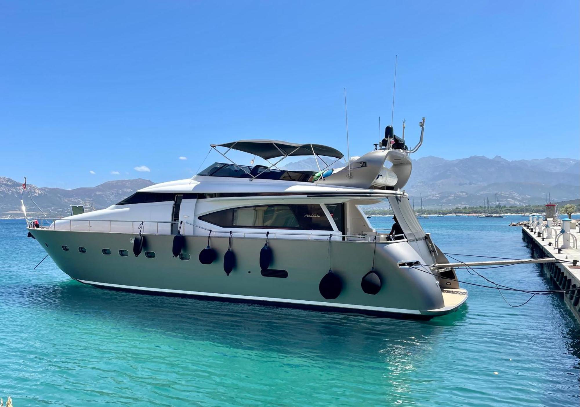 Motoryacht 21 Avec Equipage Botel Barcelona