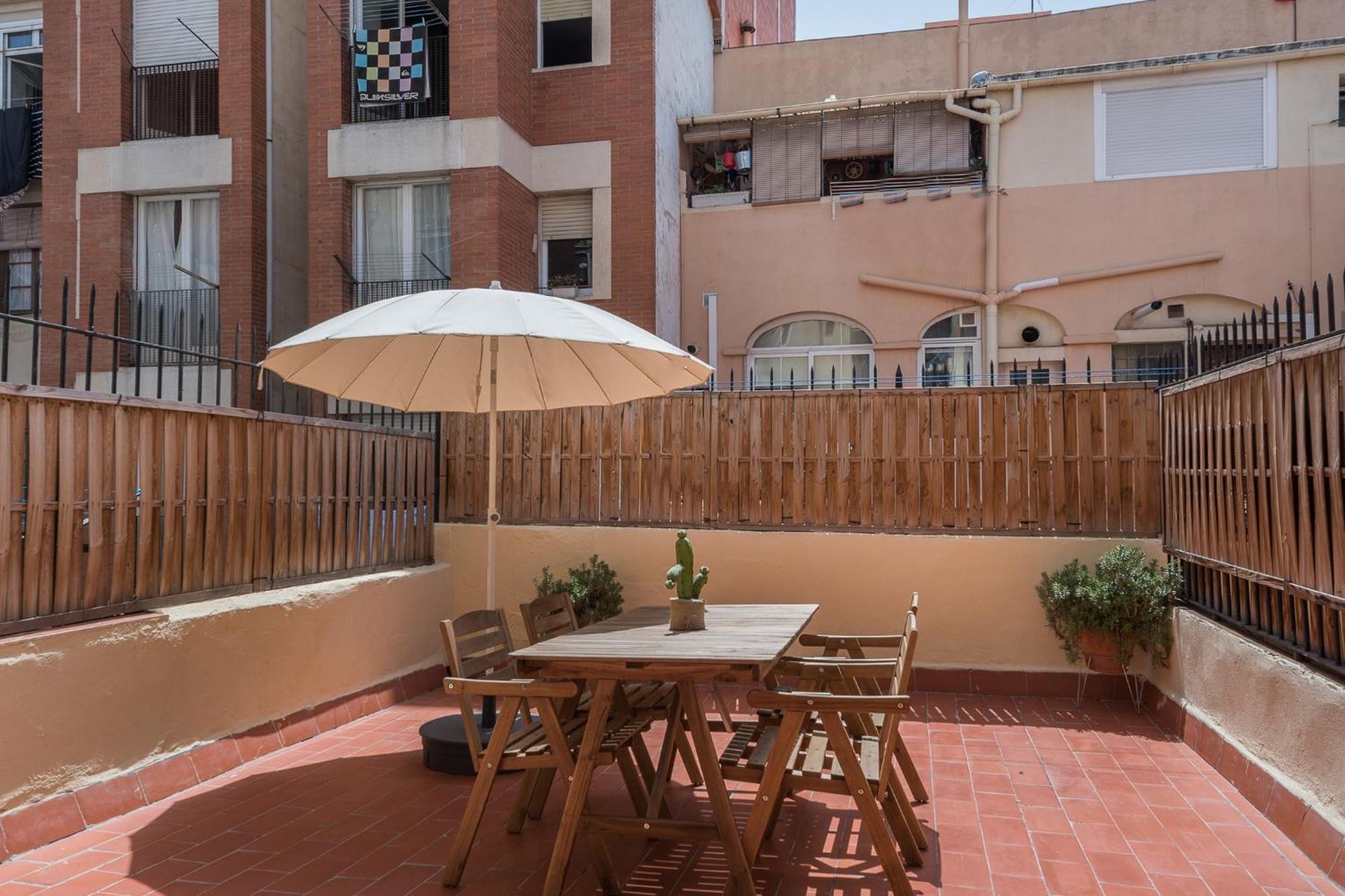Cozy With Sunny Terrace In The Heart Of Gracia *