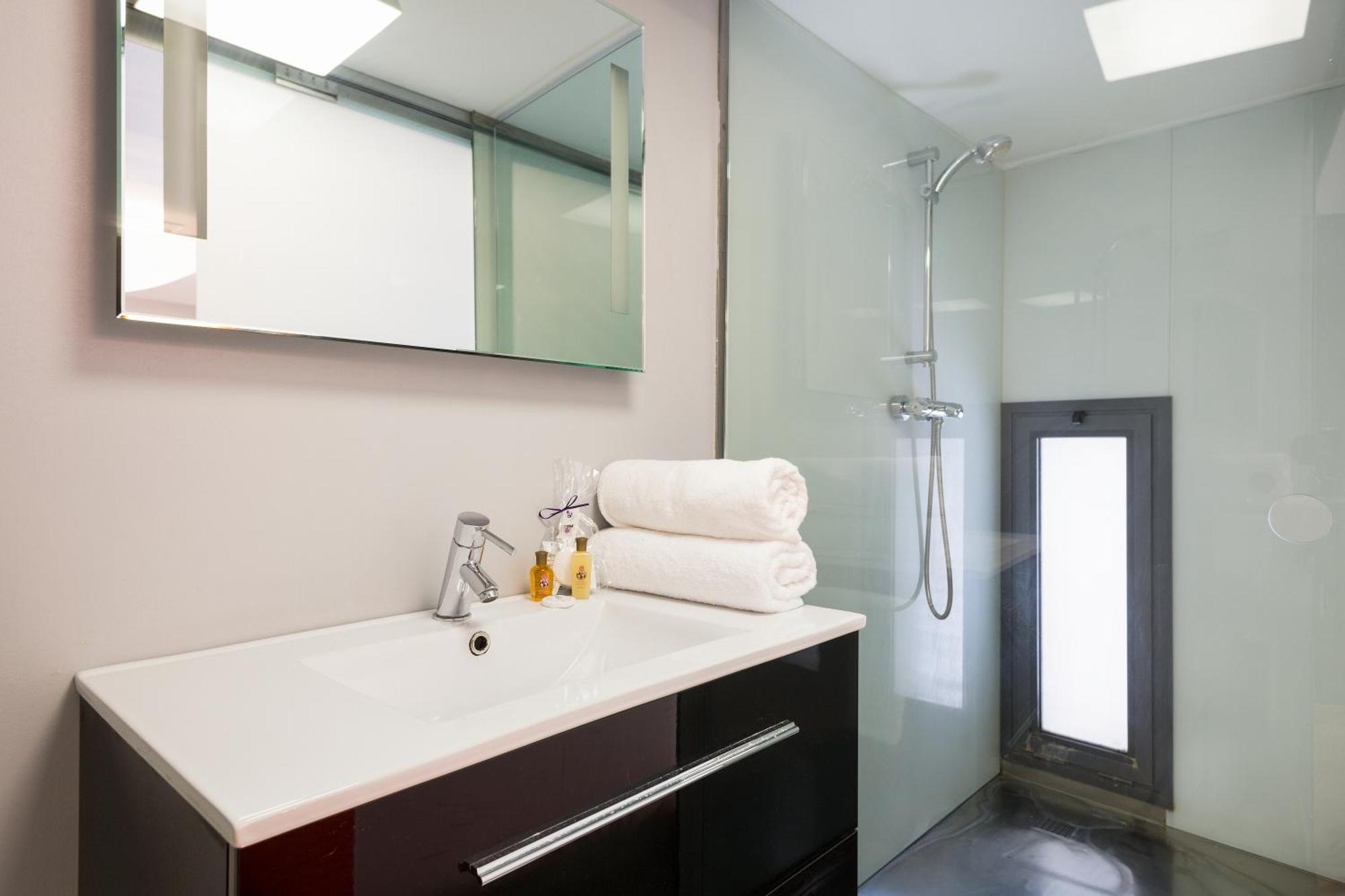 My Space Emirates - Bright In Gracia With Shared Pool