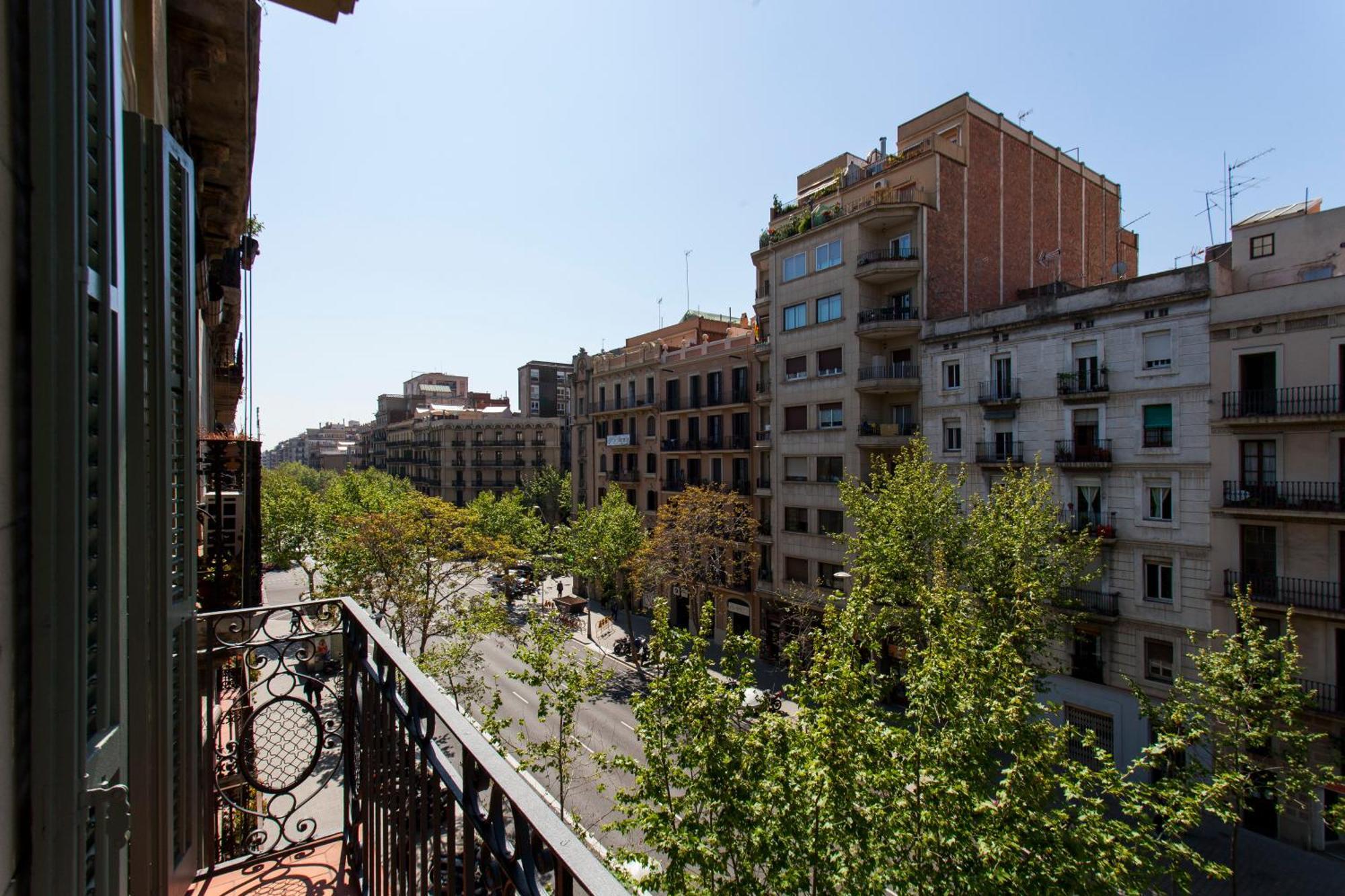 Ab Comte D'urgell - 2513 Barcelona