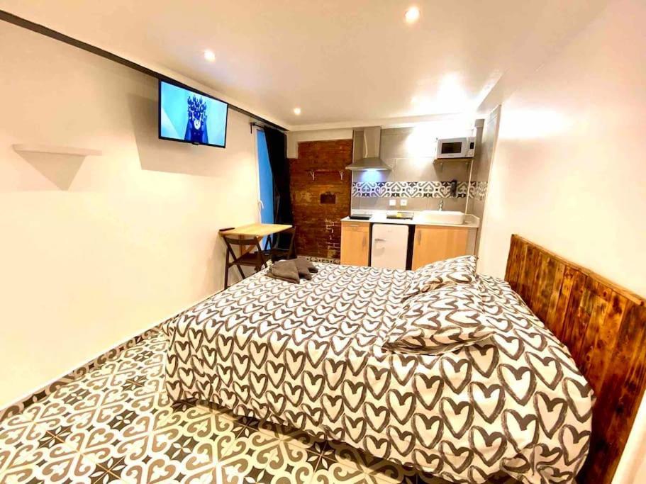 B4 Estudio Nuevo! Cocina Y Bano Privado! A 1 Calle Del Metro Appartement *