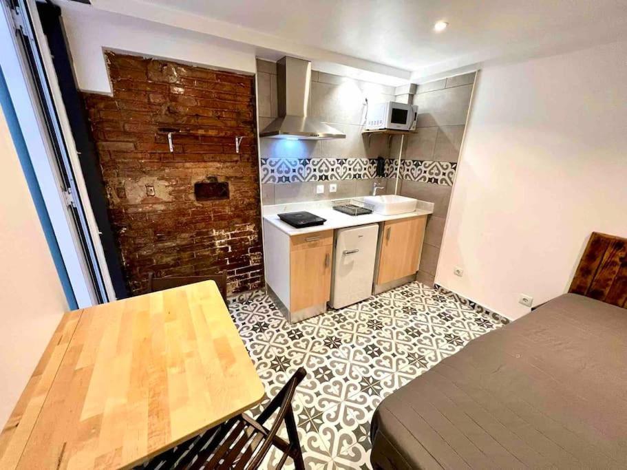 B4 Estudio Nuevo! Cocina Y Bano Privado! A 1 Calle Del Metro *