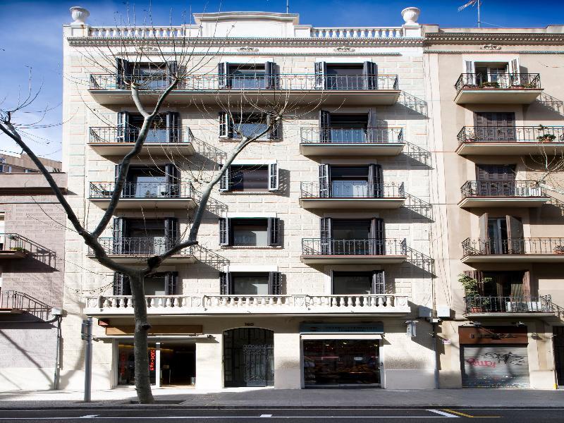 Eric Voekel Boutique - Sagrada Familia Barcelona