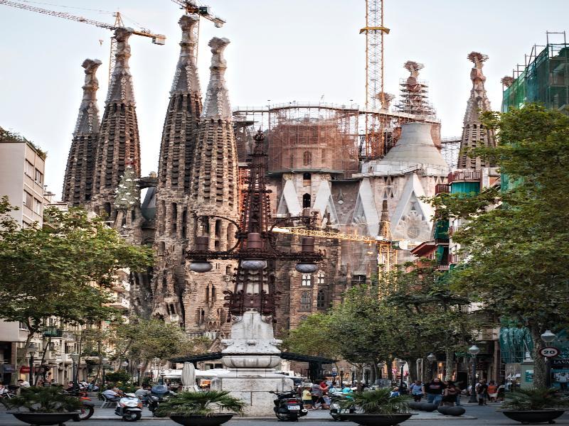Eric Voekel Boutique - Sagrada Familia Apartment