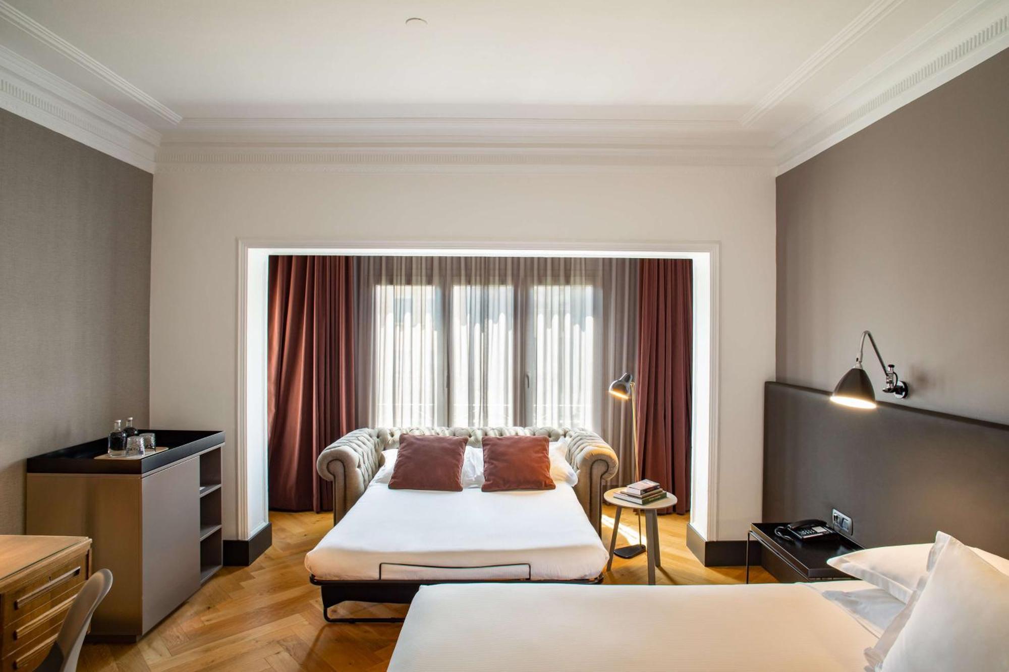 Alexandra Hotel, Curio Collection By Hilton Hotel Barcelona