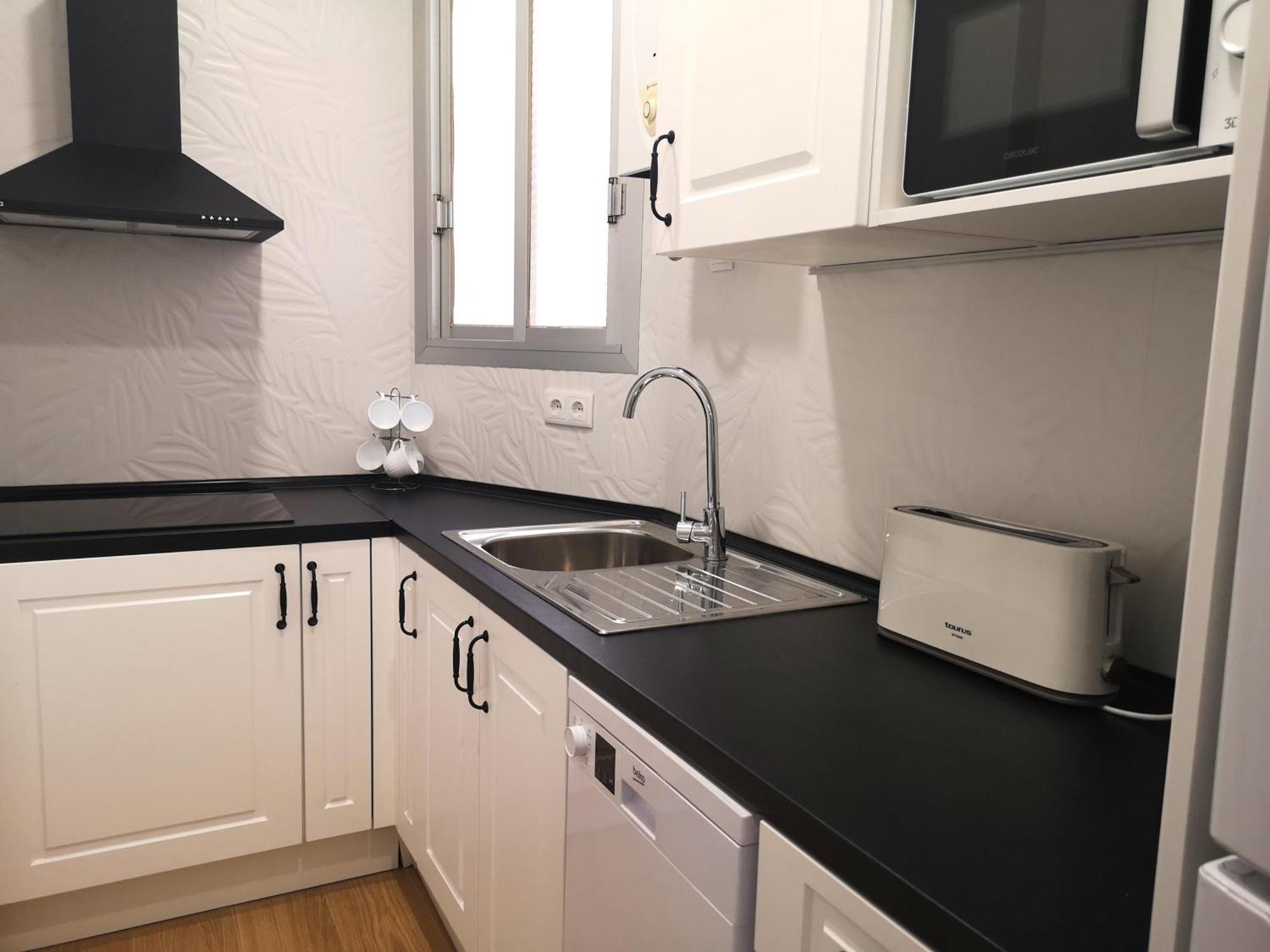 Apartment Aparteasy - Atic Sants Barcelona