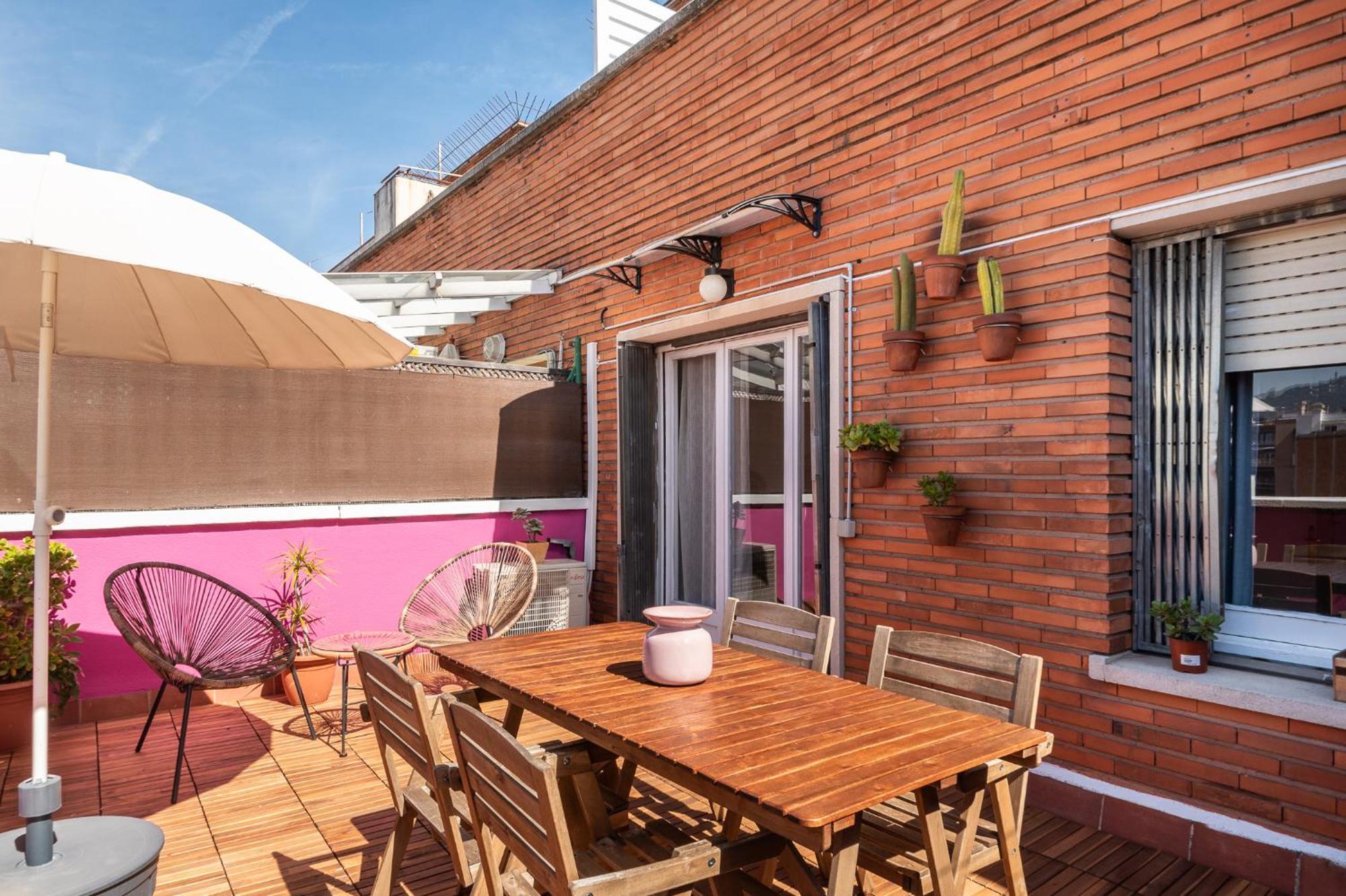 Dreamy Sunsets In A Penthouse With Terrace Barcelona