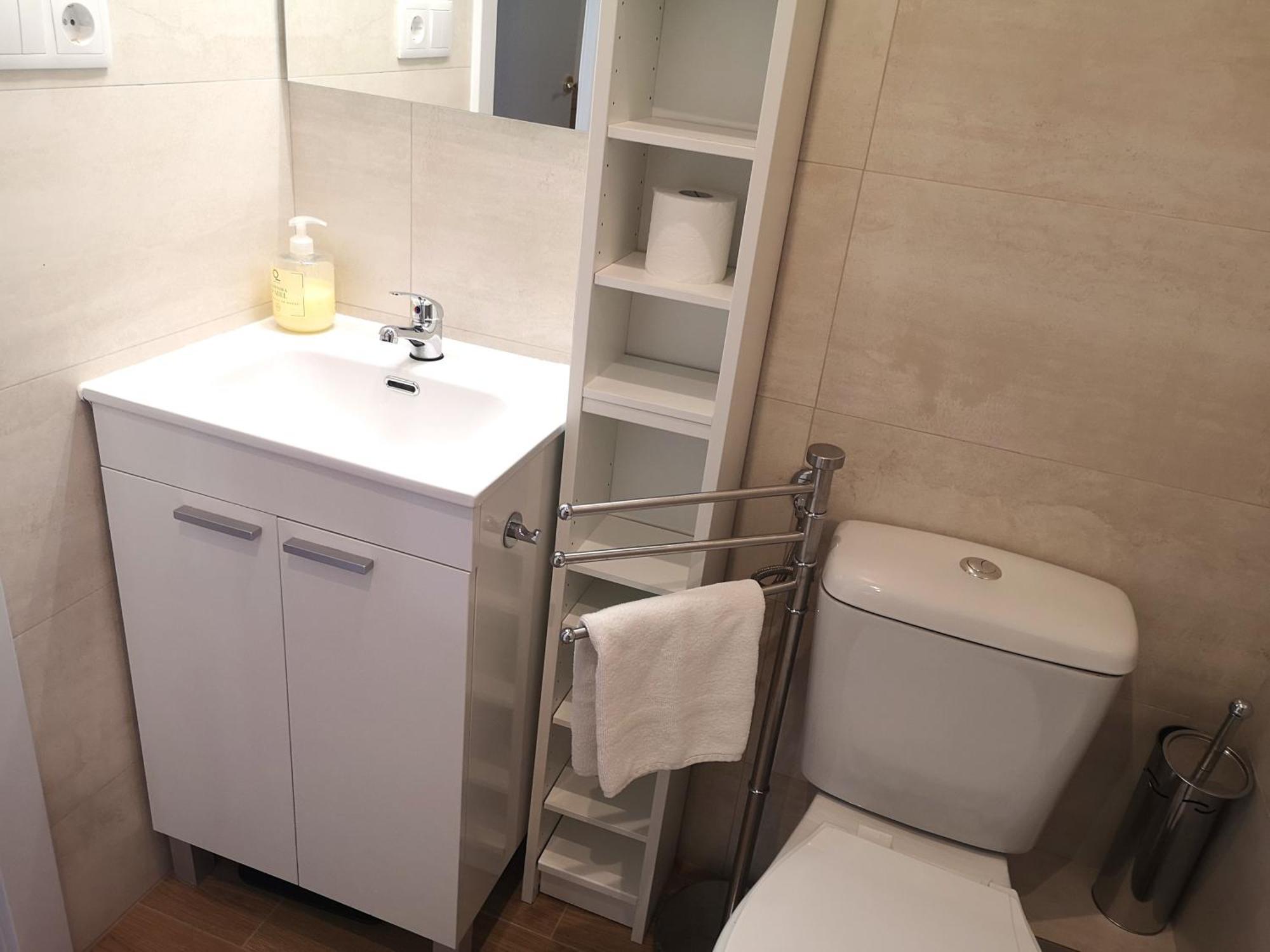 Aparteasy - Atic Sants Apartment *