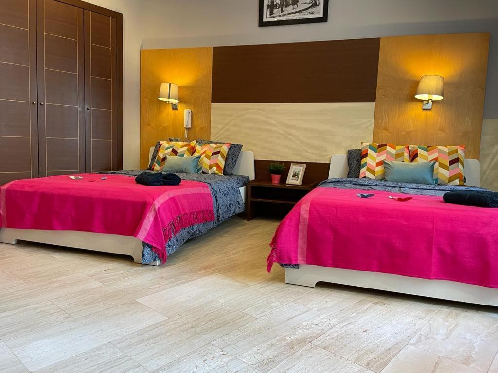 Hostel By La Rambla Rooms