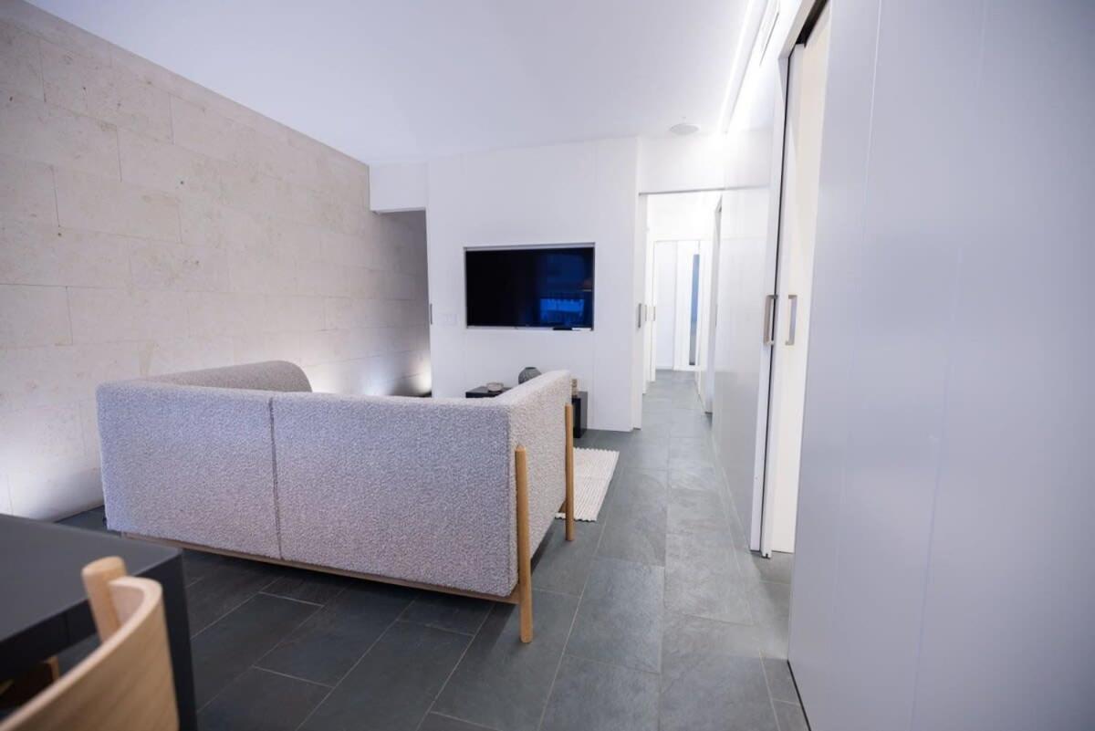 Apartment Ampersand - Bright 2-bedroom *