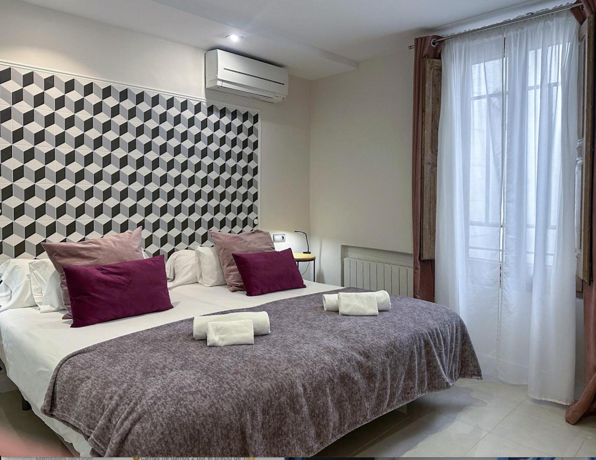 Colon Bcn 130 Mts 3 Port Vell * Barcelona