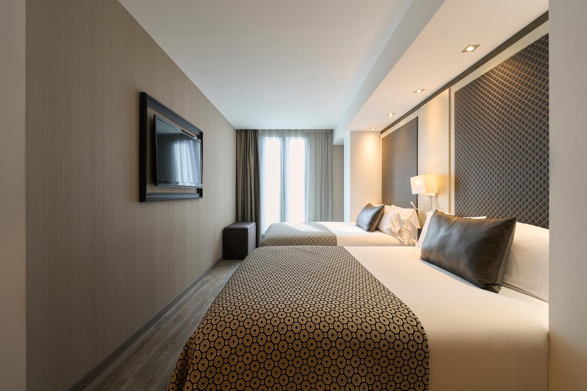 Catalonia Square 4* Sup 4*