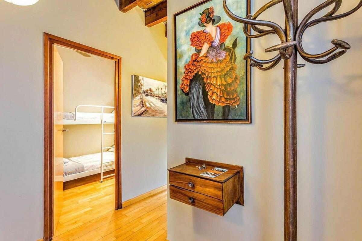 Paseo De Gracia Sunny 2br Penthouse Apartment