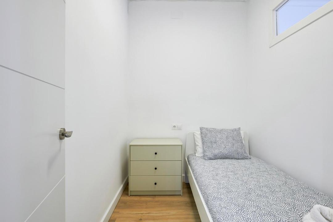 Ro Lively And Bright Apartment Next To Blai St Barcelona