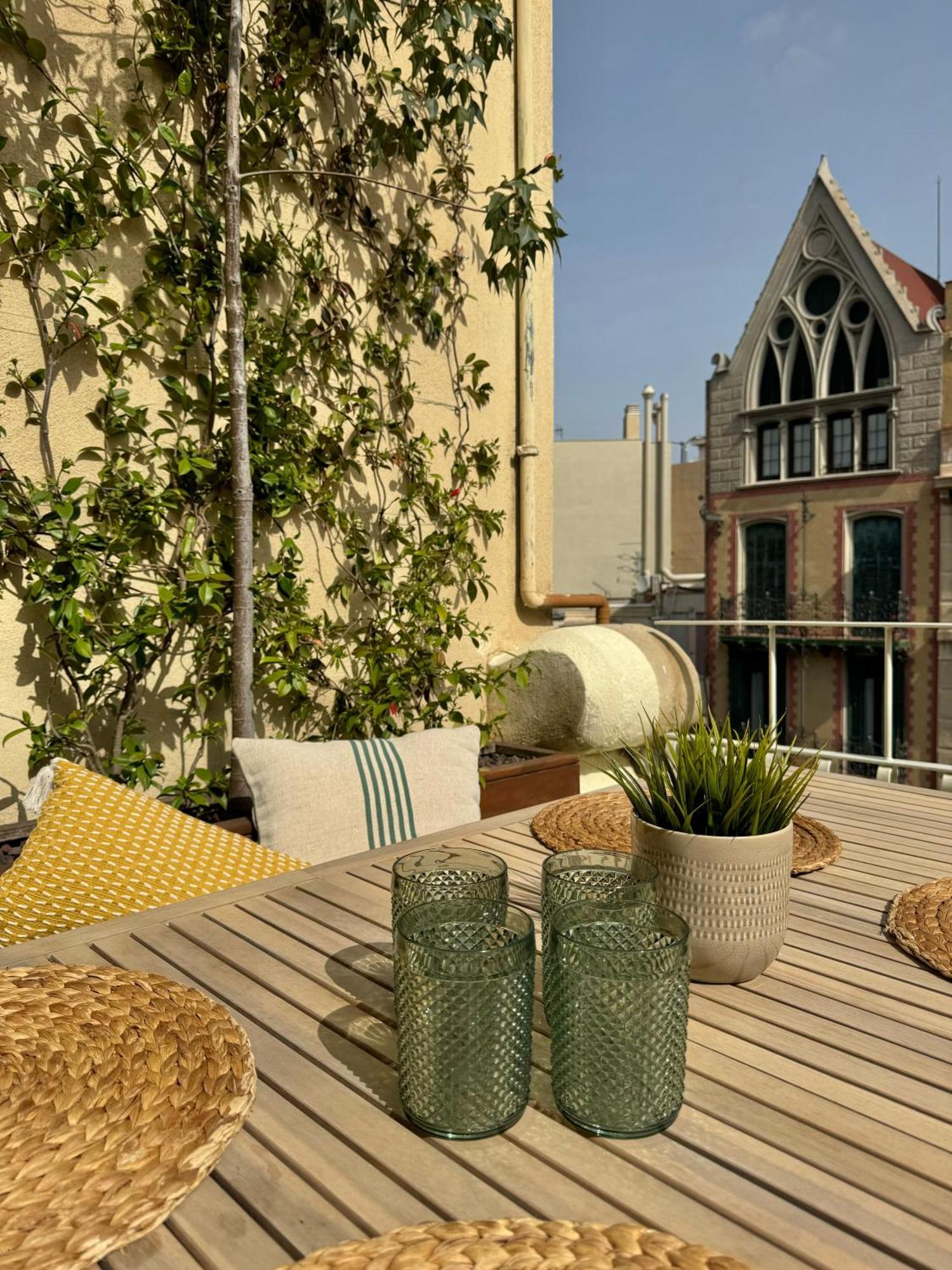 Modernist Gem Penthouse * Barcelona