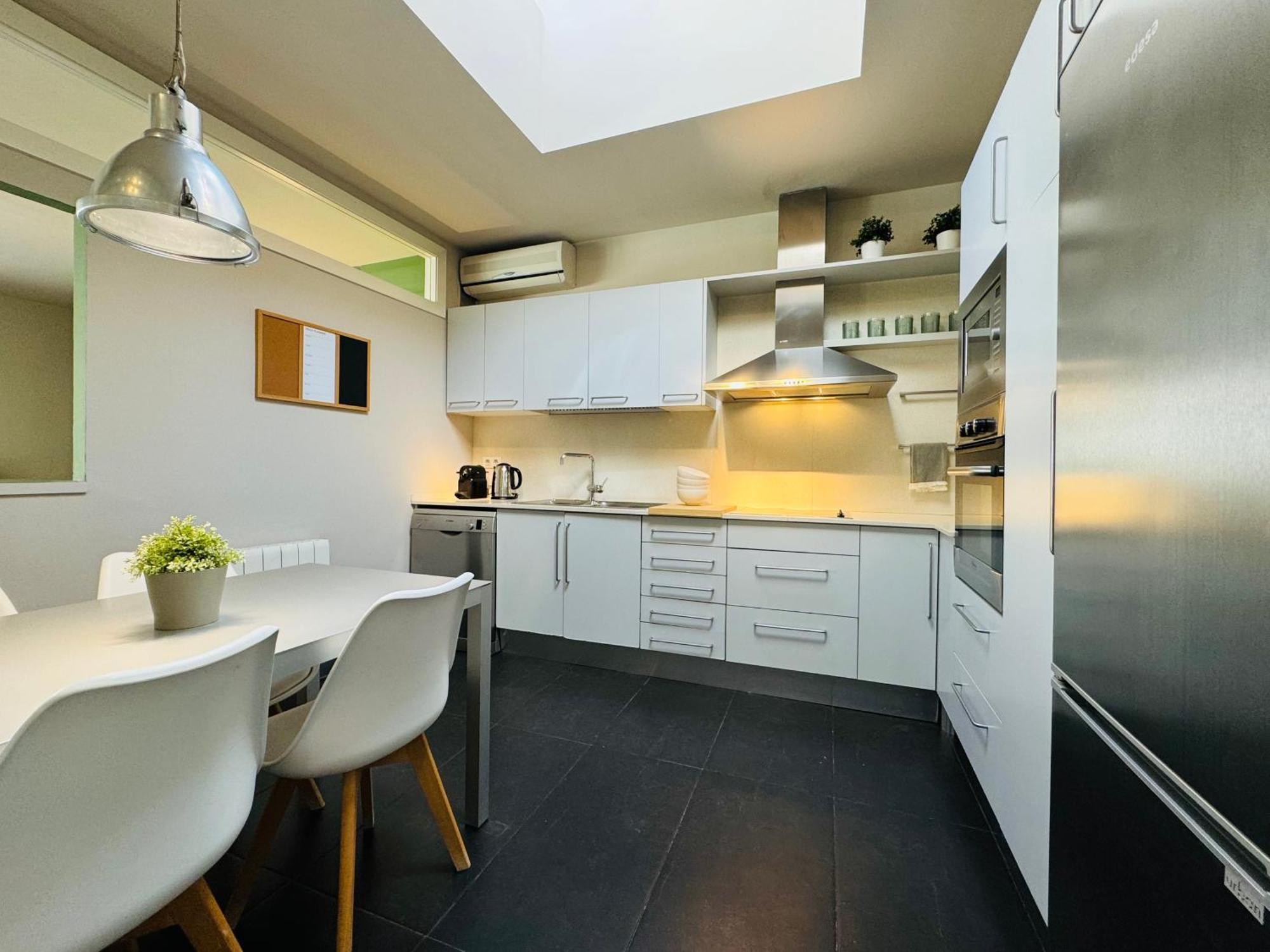 Modernist Gem Penthouse *