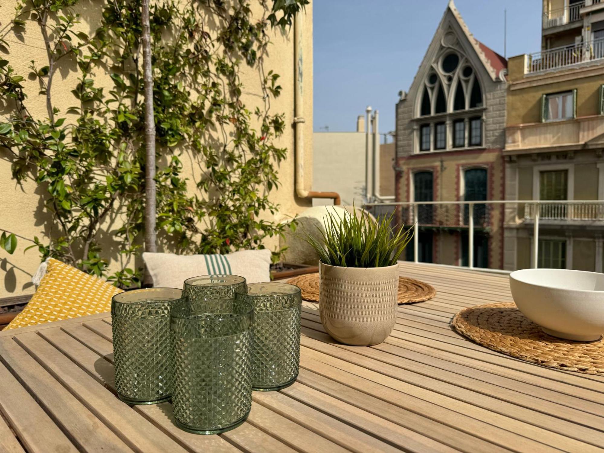 Modernist Gem Penthouse * Barcelona