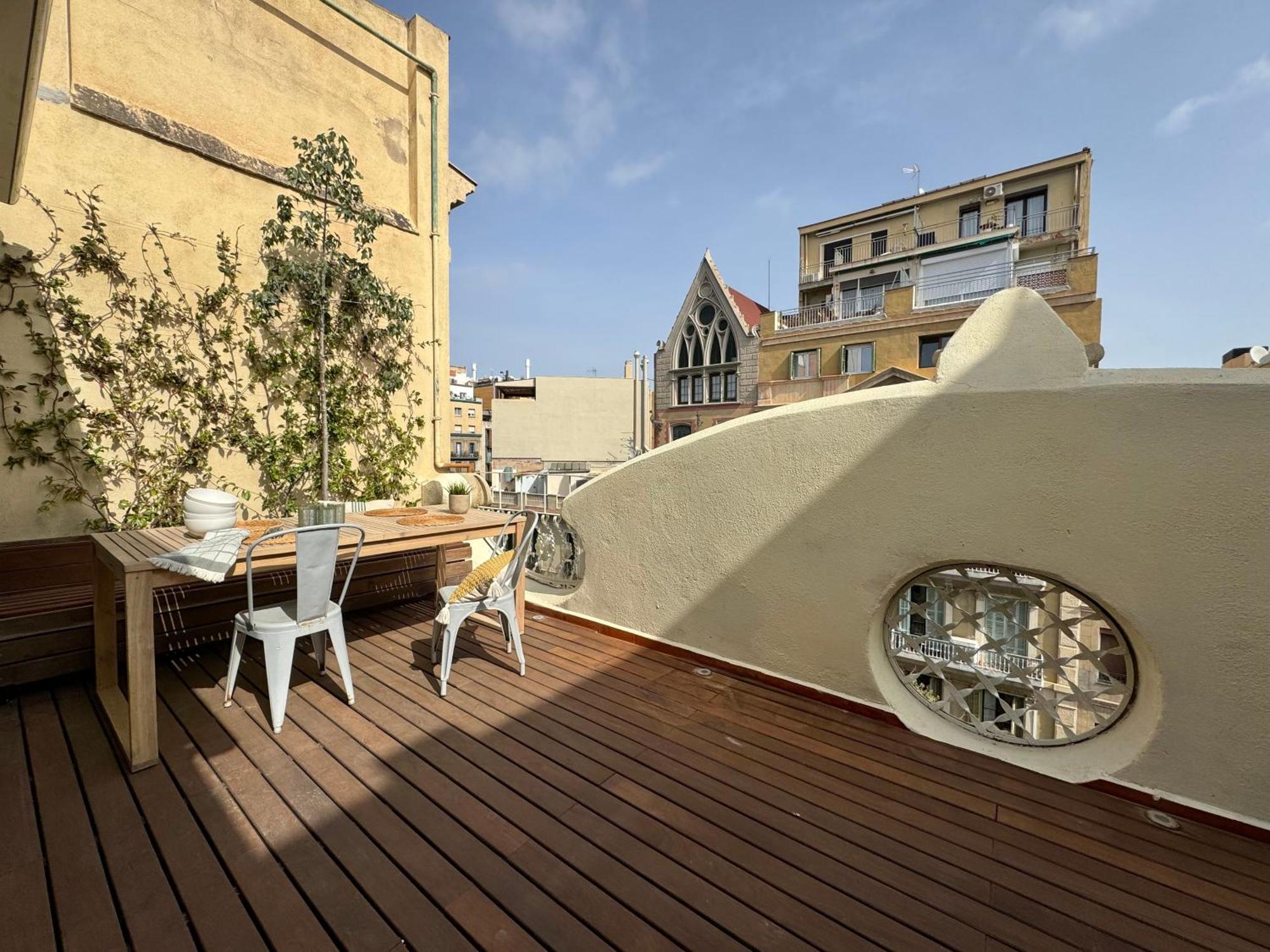 Modernist Gem Penthouse