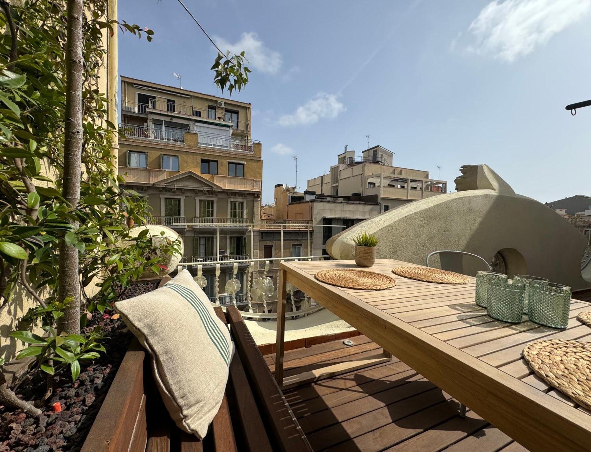 Modernist Gem Penthouse * Barcelona