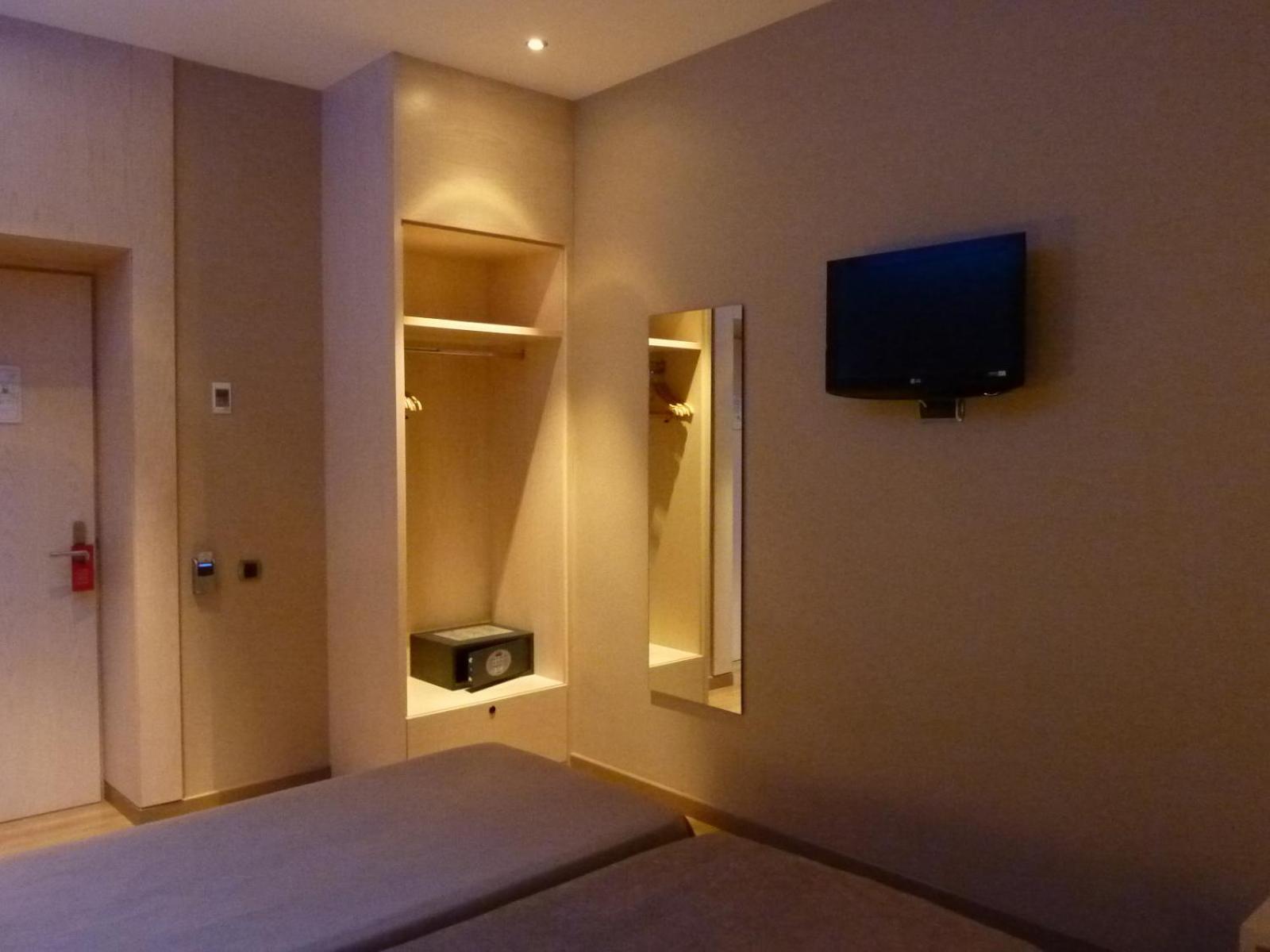 Hotel House