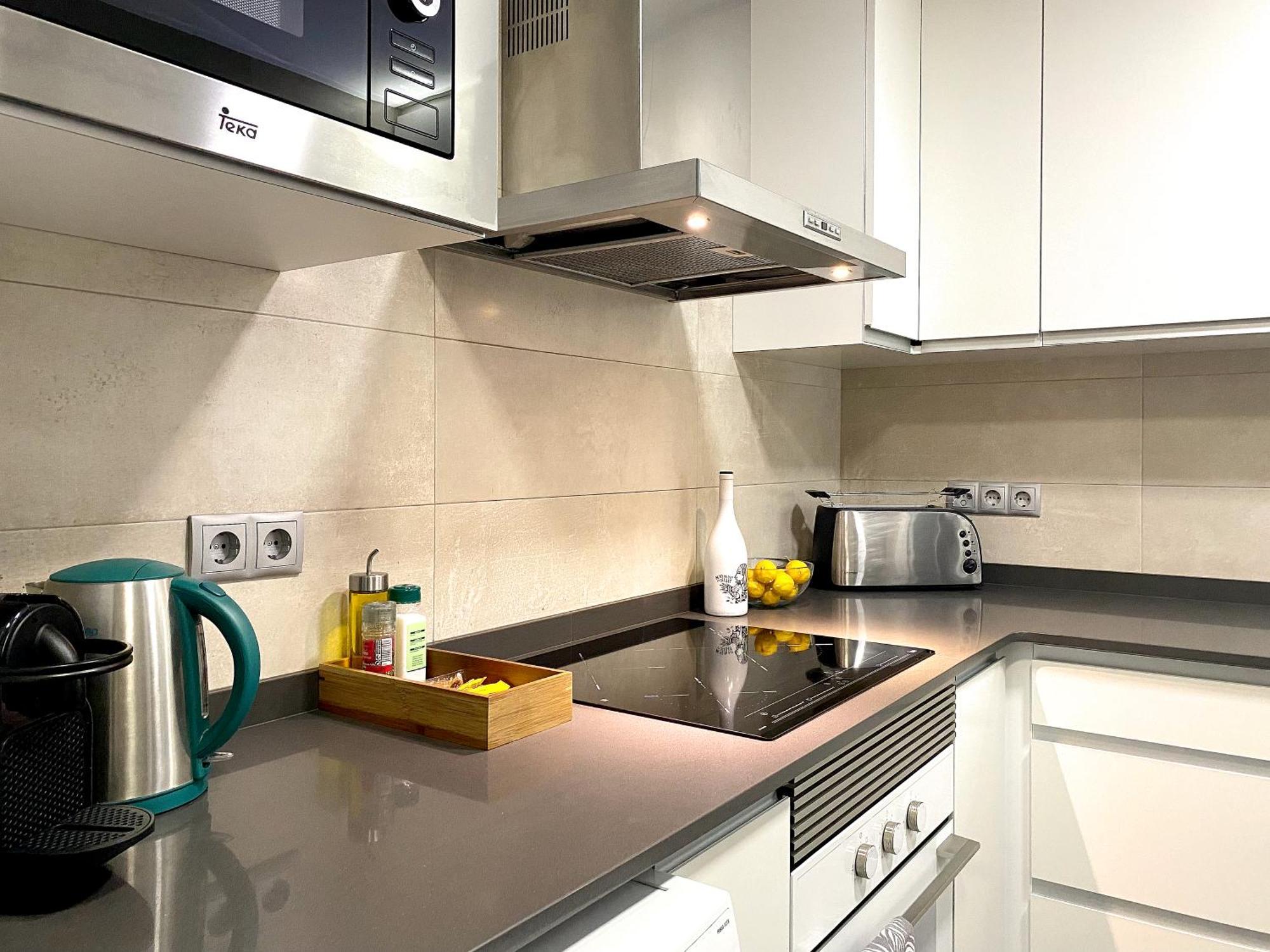 Appartement Comfortable Apartment, 3 Bedrooms With Ac Camp Nou *