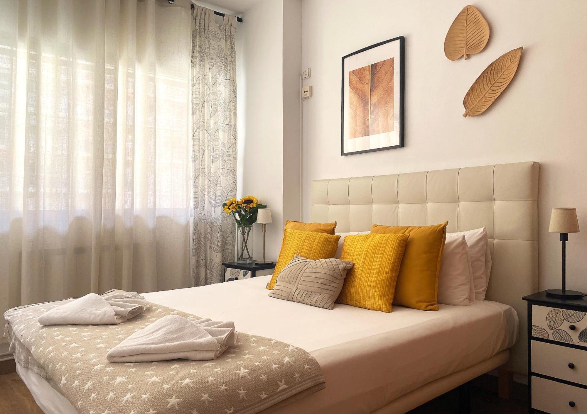 Comfortable Apartment, 3 Bedrooms With Ac Camp Nou Barcelone