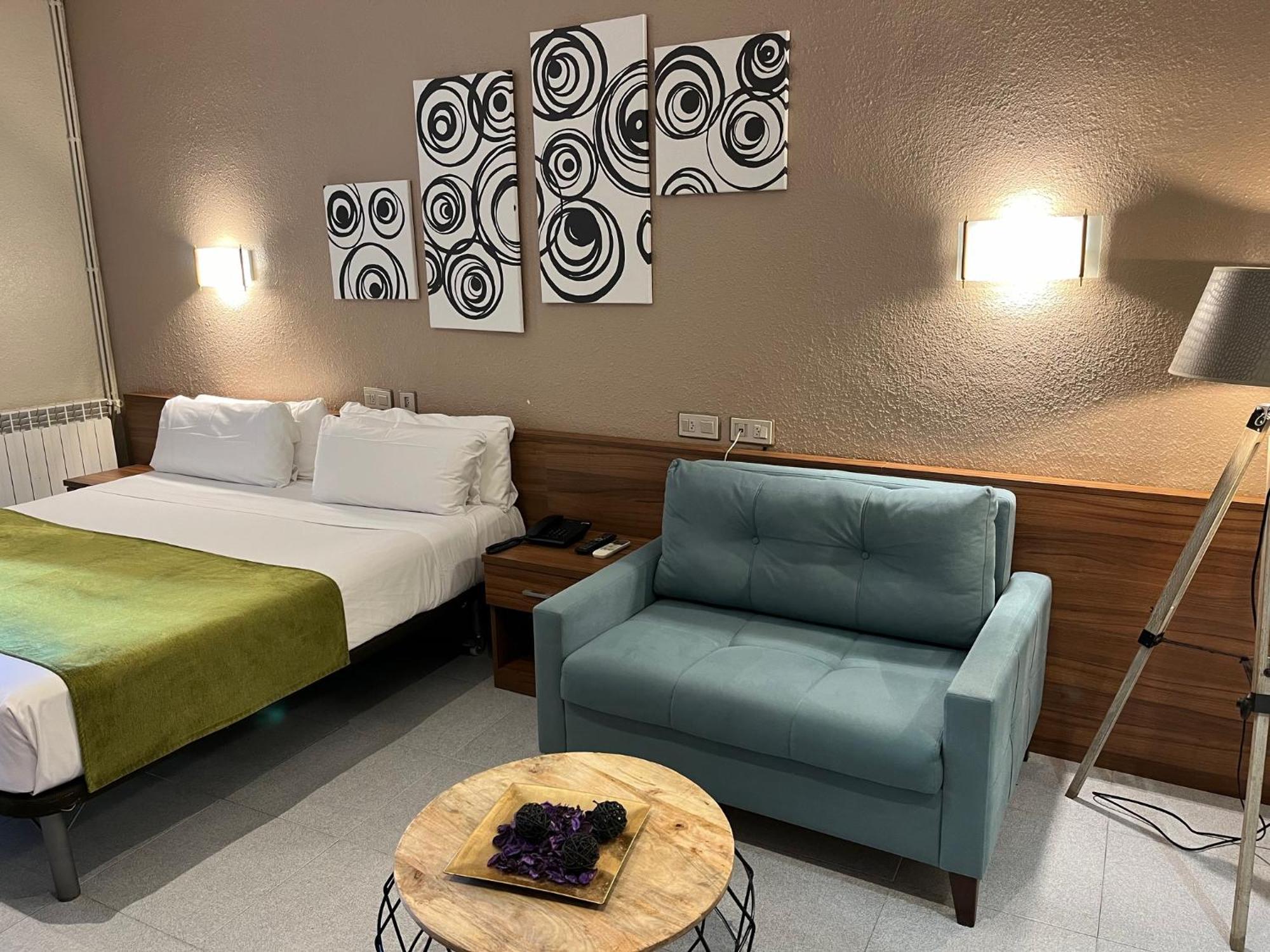 Hotel Aneto *