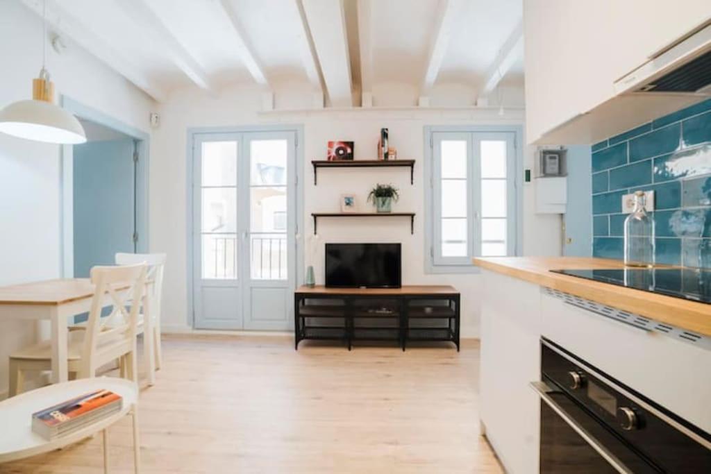 Atlantida Unit 20m From The Barcelone