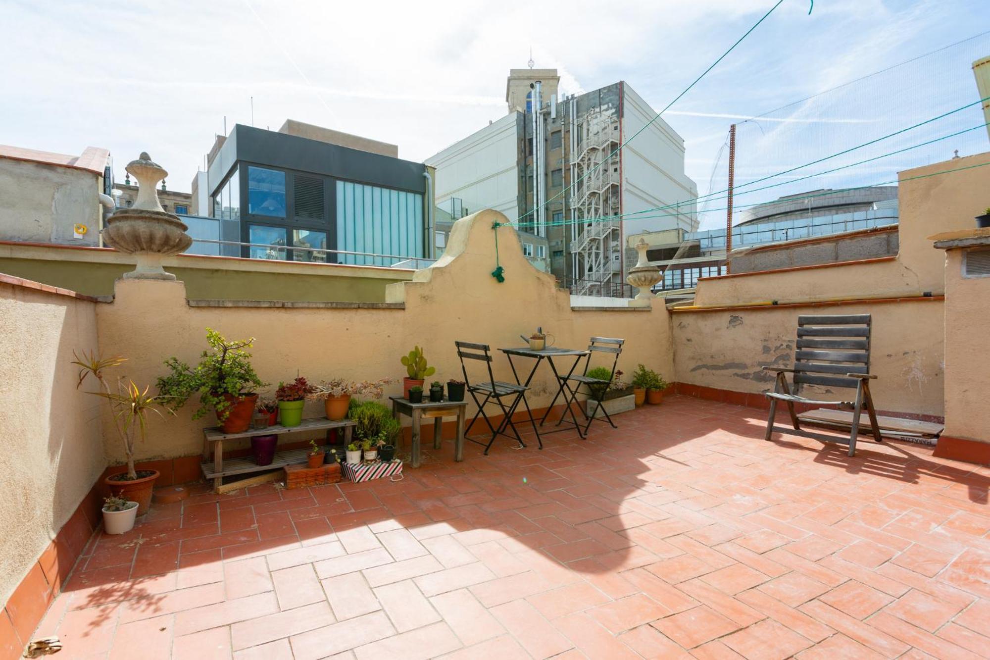 Impeccable 5p In The Heart Of Barcelona