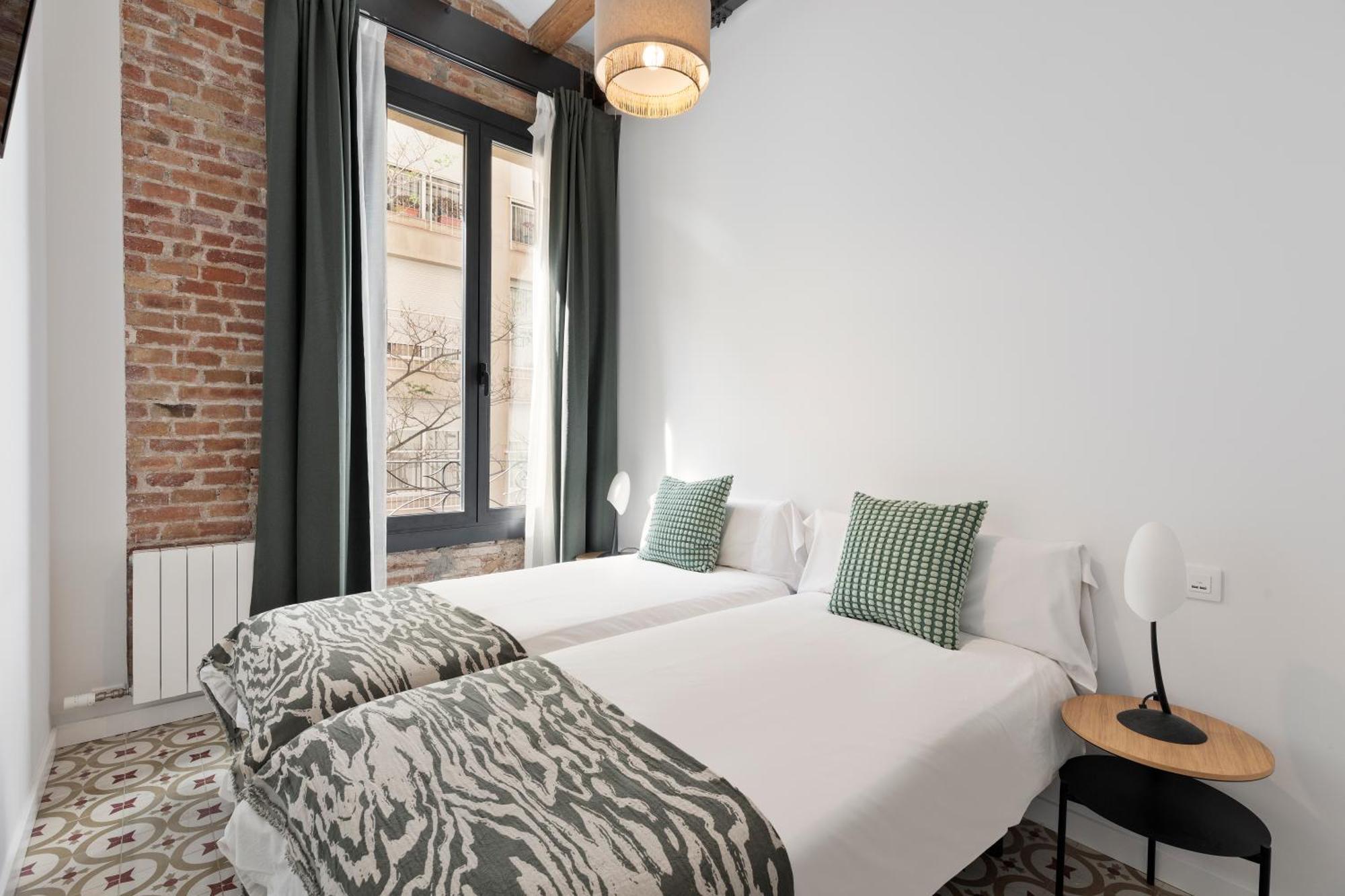 Poble Sec Charming Apartment